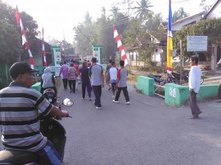 Jalan Sehat di Kurahan I Desa Murtigading