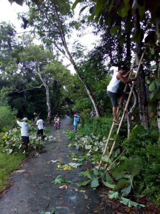 Gotong Royong Gropyok Sampah di Pucanganom 3