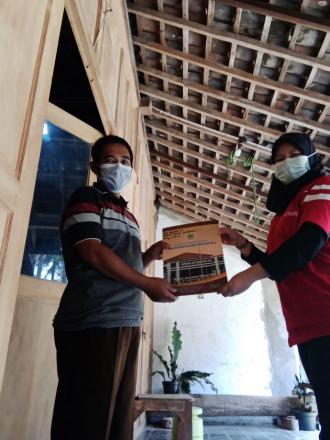 Penyerahan Paket Aksi Simpati Warga Piring II