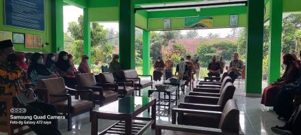 Doa Bersama  di Hall SMA N 1 Sanden