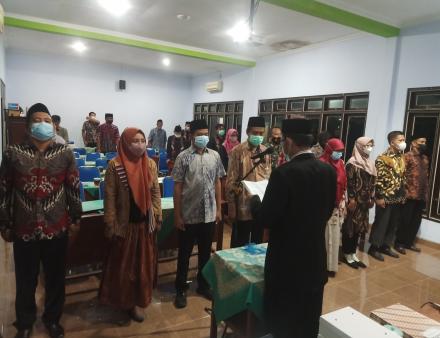 Pengukuhan Panitia Pemilihan Lurah Kalurahan Murtigading oleh Bamuskal Murtigading